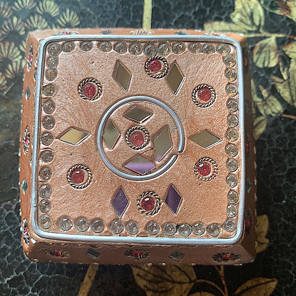 Inlaid Stone, Mirror Rose Gold Color Trinket Box ~ nice V Day 💝 gift